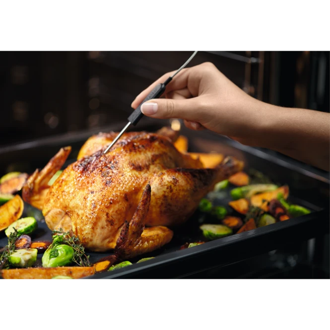 Garinė orkaitė "SteamCrisp" su maisto termometru Electrolux EOC6H76X