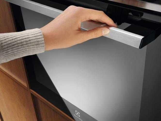 Electrolux EOB8S38X