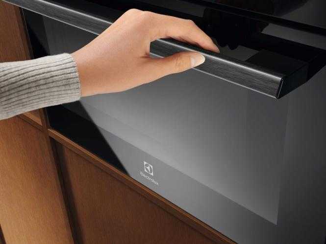 Orkaitė Electrolux LVM9E2XZ