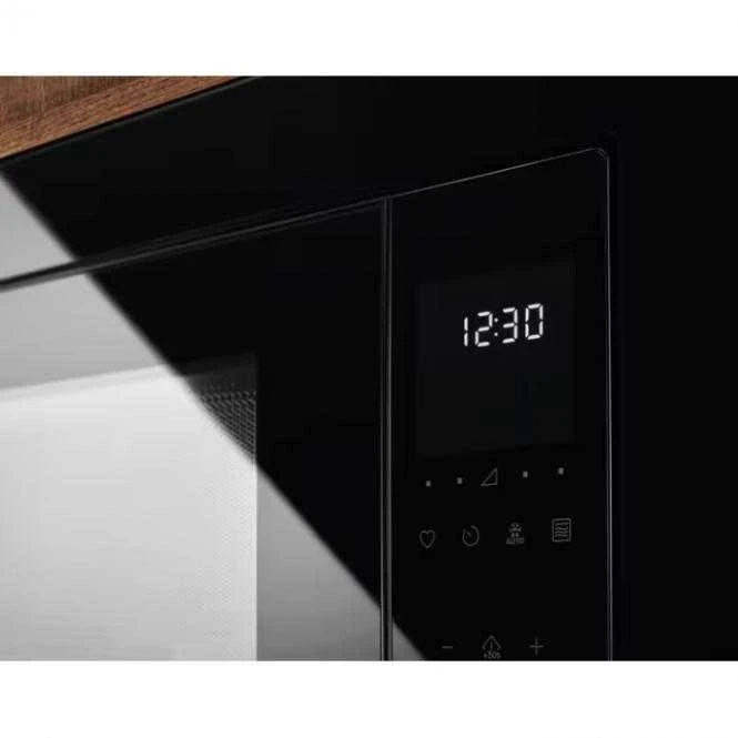 Įmontuojama mikrobangų krosnelė Electrolux LMS4253TBK
