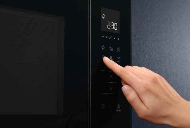 Įmontuojama mikrobangų krosnelė Electrolux LMS2203EMX