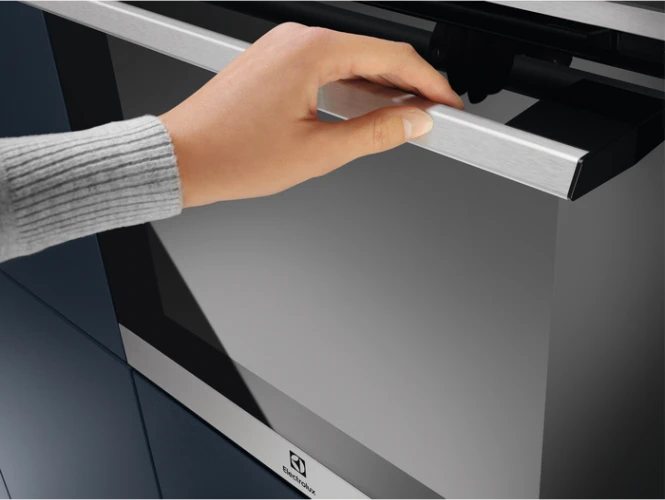 Indukcinė kaitlentė Electrolux LIB60420CK