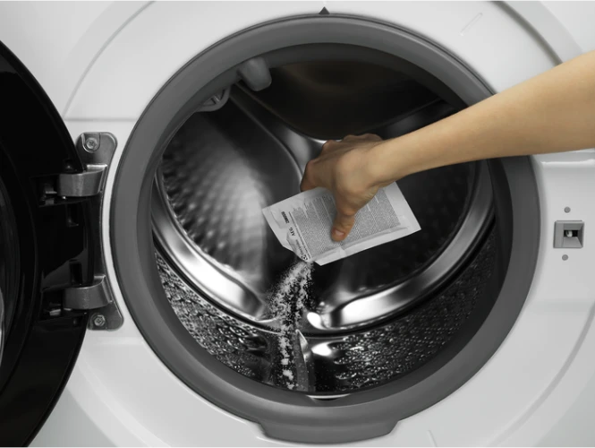 Juodos spalvos orkaitė Electrolux EOF3C50H