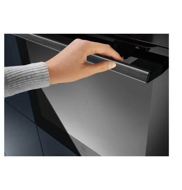Juodos spalvos orkaitė Electrolux LOF6P37Z