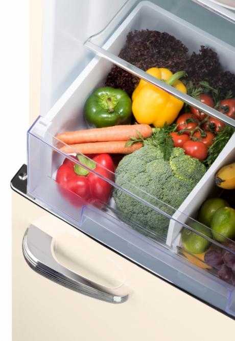 ETA | Šaldytuvas | ETA253090040E Storio | Energy efficiency class E | Free standing | Combi | Height 192 cm | Šaldytuvas net capacity 216 L | Šaldiklis net capacity 84 L | 41 dB | rusvai gelsvas