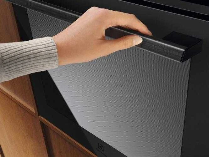 Orkaitė Electrolux EOB9S3XT