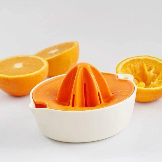 Fiskars FunctionalForm Citrusinių vaisių sulčiaspaudė 1 vnt.