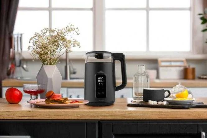 ETA Virdulys | Elena ETA959590000 | Electric | 2200 W | 1.7 L | Plastic | 360° rotational base | Juodas