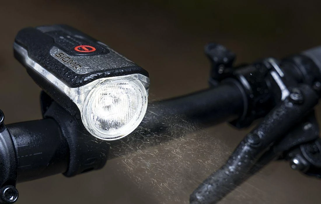 SIGMA AURA 80 USB priekinis žibintas + NUGGET II galinis žibintas