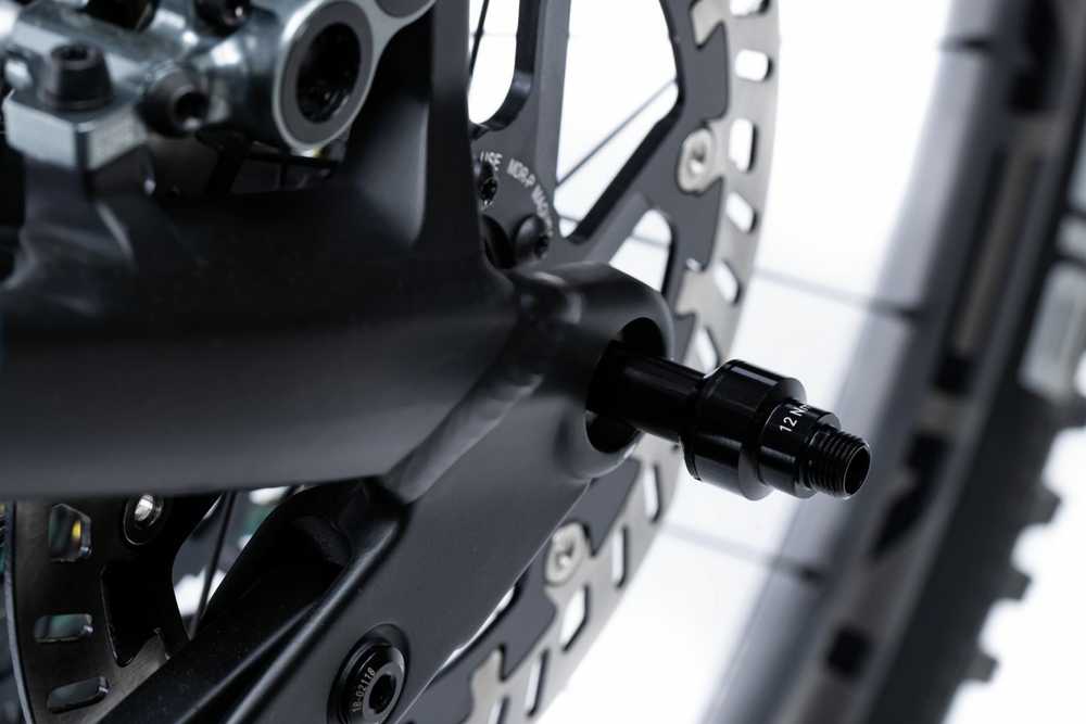 Bagažinė ACID Full Suspension RILink Axle Mount