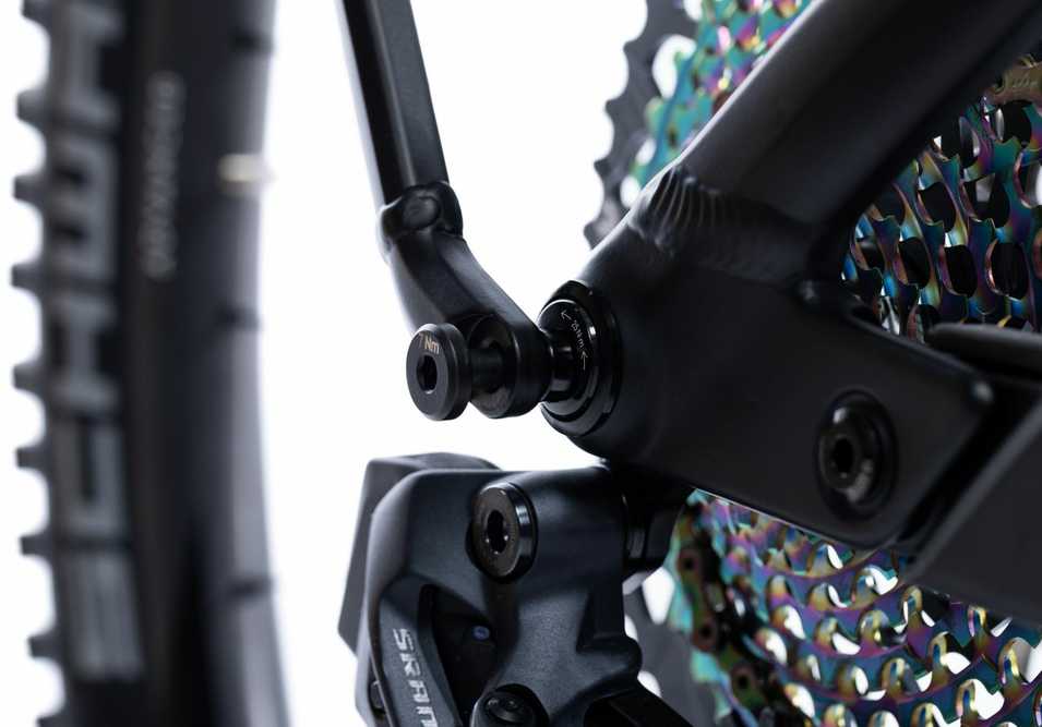 Bagažinė ACID Full Suspension RILink Axle Mount