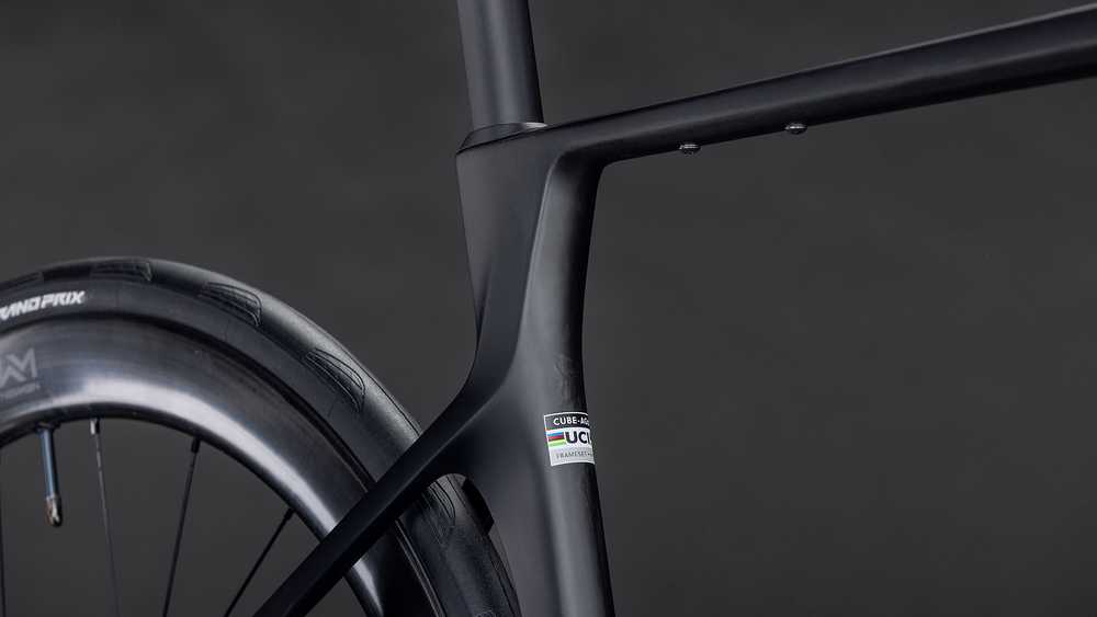 Dviratis Cube Agree C:62 Pro blackline 2026-53 cm (Dydis: 53 cm)
