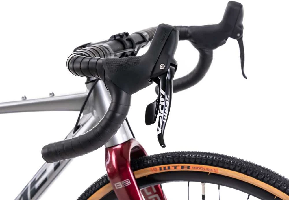 Dviratis Romet Boreas 2 2025 bright graphite-bordo-56 cm / XL (Dydis: 56 cm / XL)