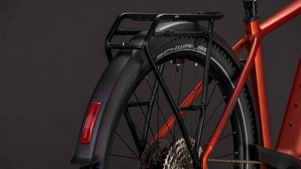 Elektrinis dviratis Cube Nuride Hybrid Pro 800 chilli'n'juodas 2026-54 cm (Dydis: 54 cm)