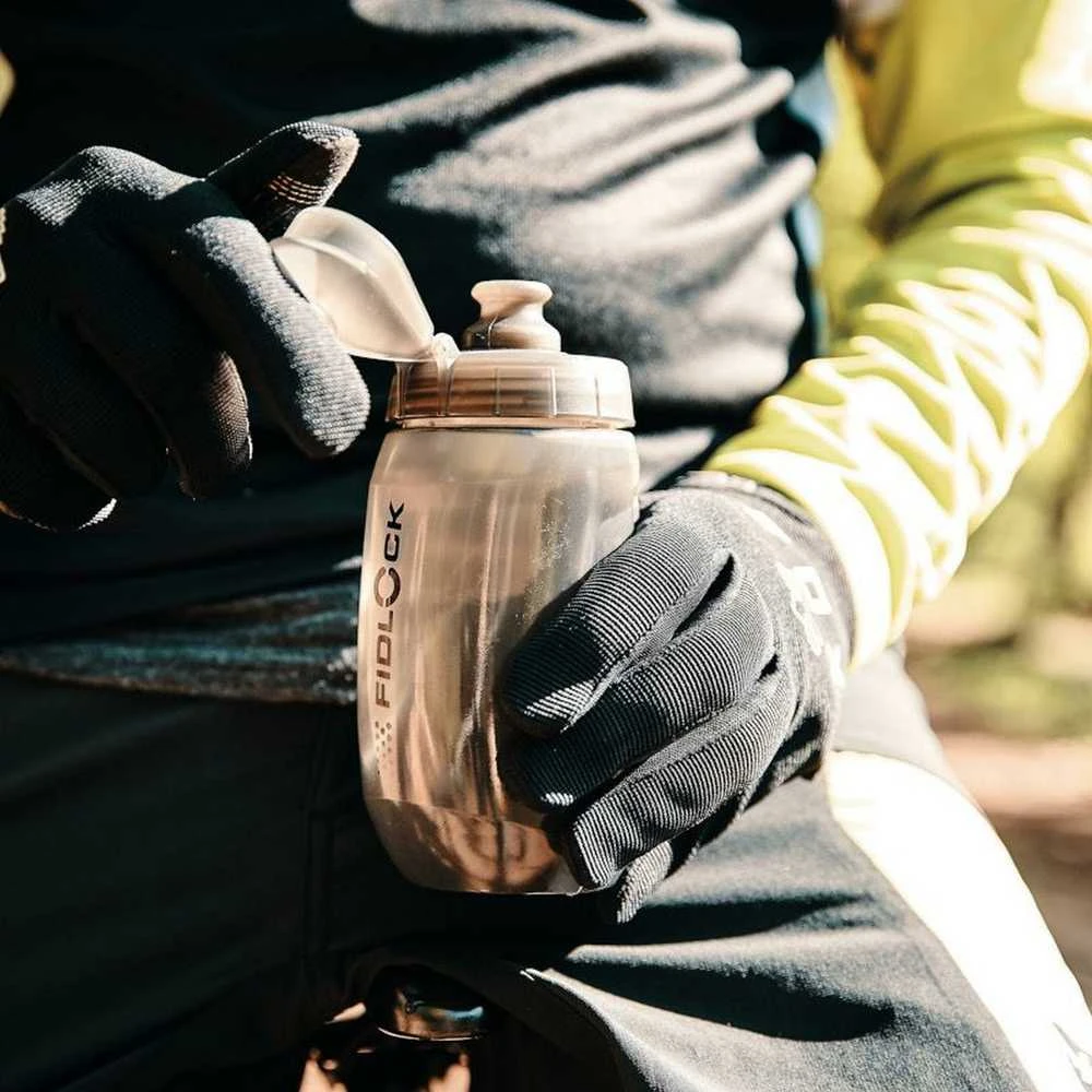 Gertuvė su laikikliu Fidlock Twist 450ml juoda