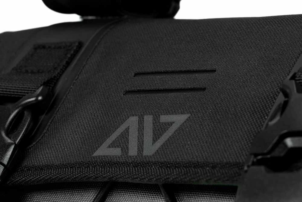 Krepšys/dėtuvė ant vairo ACID Pack PRO 9