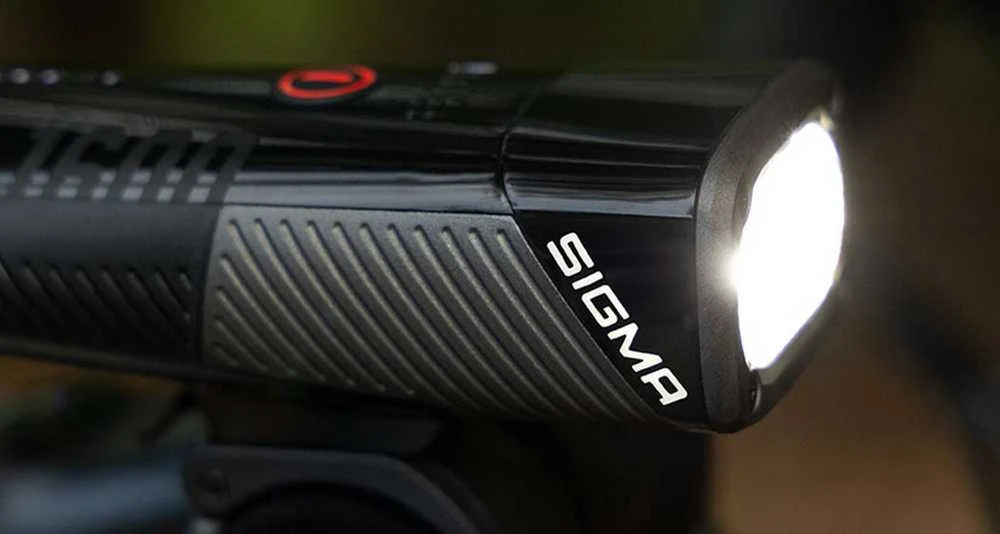 Priekinė lempa Sigma Buster 1600 FL USB
