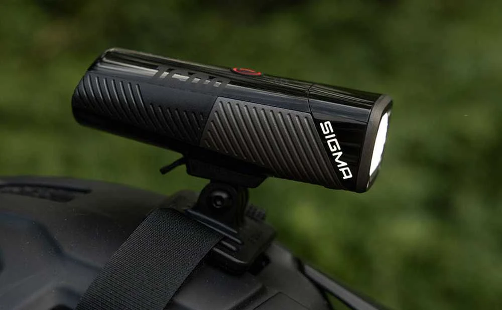 Priekinė lempa Sigma Buster 1600 FL USB