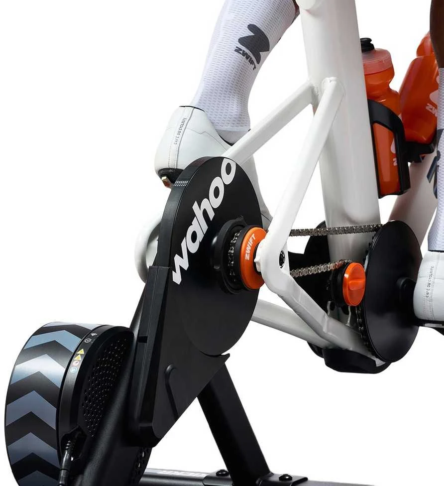 Interaktyvus dviračio treniruoklis Wahoo KICKR CORE 2 su Zwift Cog and Click sistema