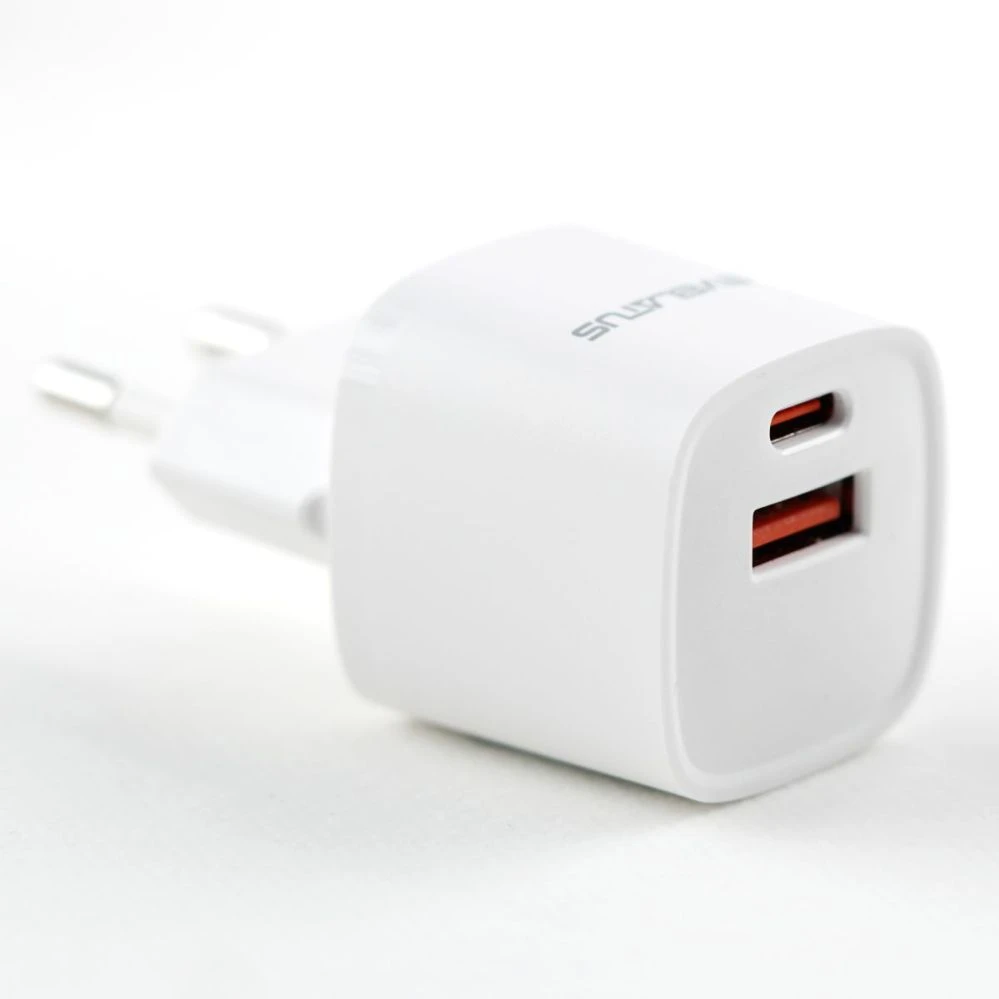 Evelatus Premium 35W Dual-Port USB-C + USB-A ātrā lādētājs Balts