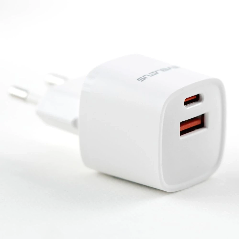Evelatus Premium 35W Dual-Port USB-C + USB-A ātrā lādētājs Balts