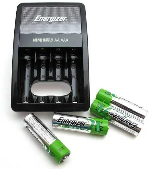 Energizer ENERGIZORIAUS ĮKROVIKLIS MAXI + 4AAPOWERPLUS