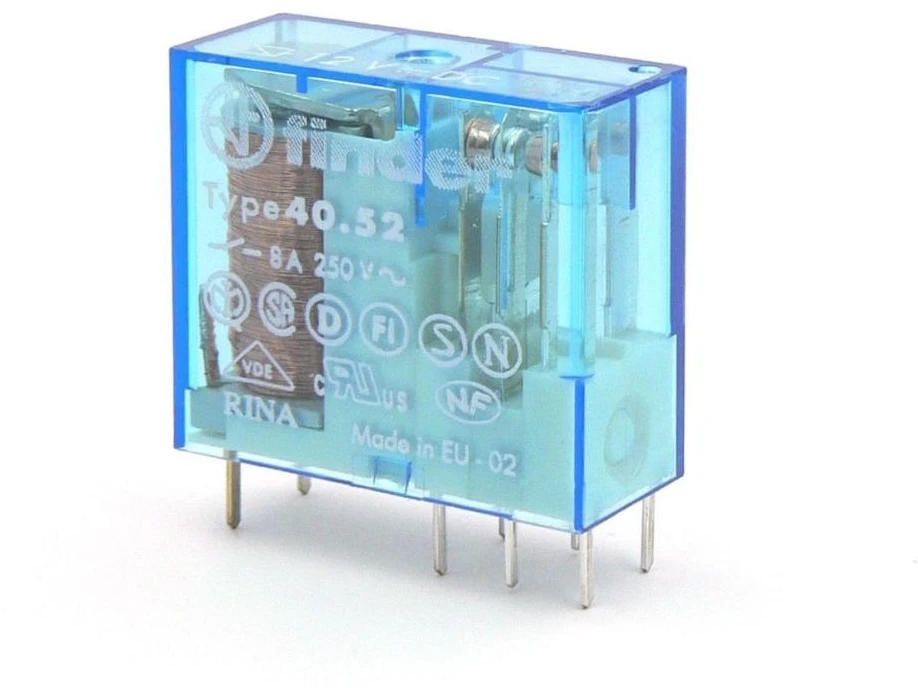 „Finder“ miniatiūrinė relė 2P 8A 5 V DC (40.52.9.005.0000)