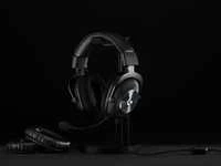 Logitech PRO X laidinės ausinės su stovu