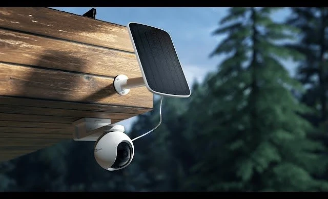 Akumuliatorinė valdoma lauko kamera EZVIZ CS-EB8/SP 4G/WIFI, komplektas su saulės panele, 8MP 4K, IP65