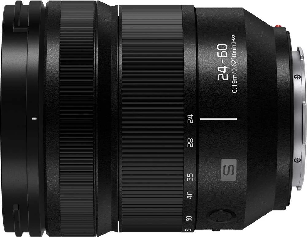 „Panasonic Lumix S 24-60mm f/2.8“ objektyvas