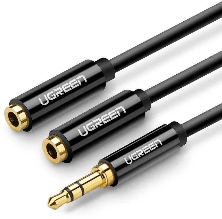 UGREEN AV123 AUX 3.5mm kištukas - 2x 3.5mm lizdai kabelis 0.25m juodas