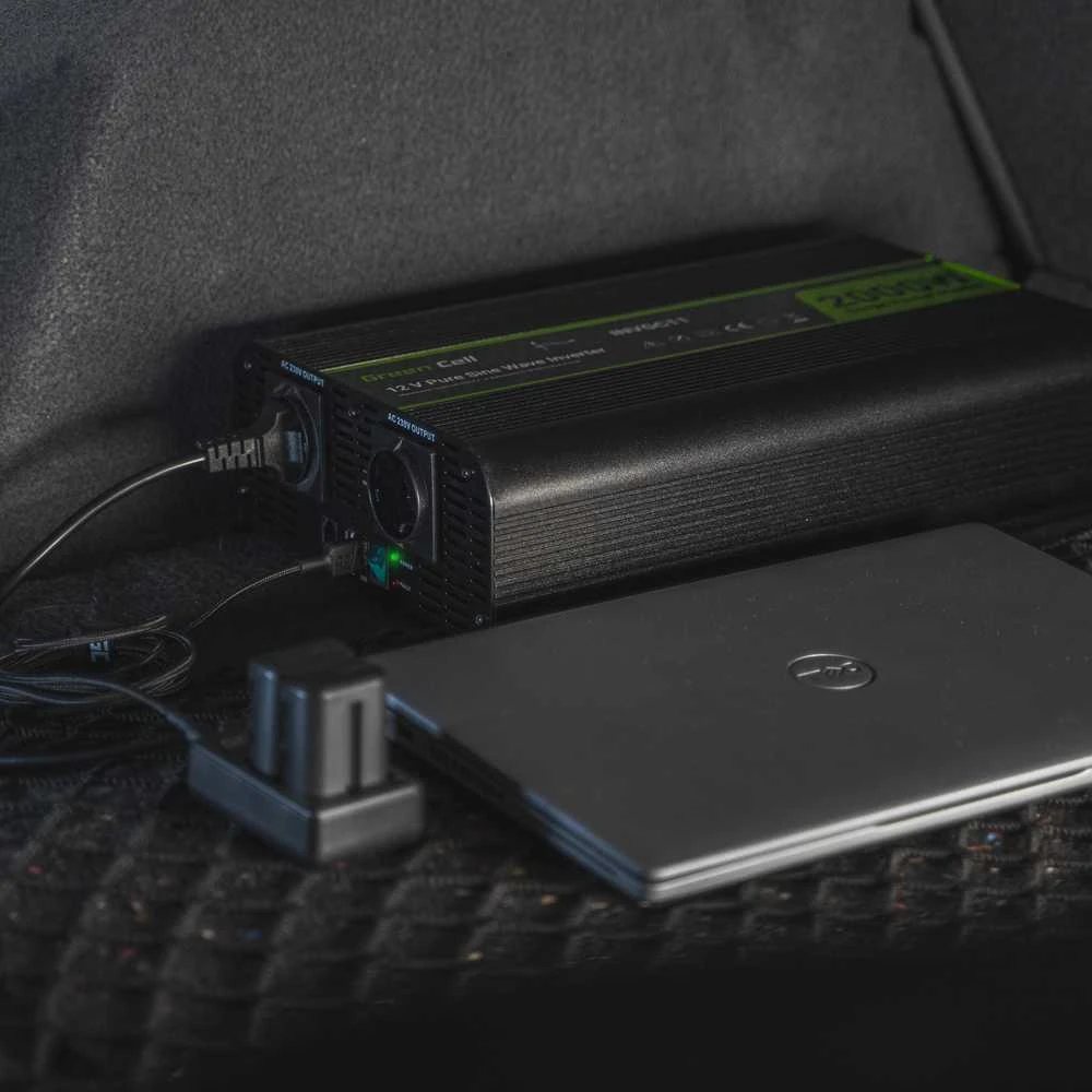 Green Cell Žalias Cell Žalias Cell® automobilio maitinimo keitiklio keitiklis nuo 24 V iki 230 V 500 W / 1000 W su USB