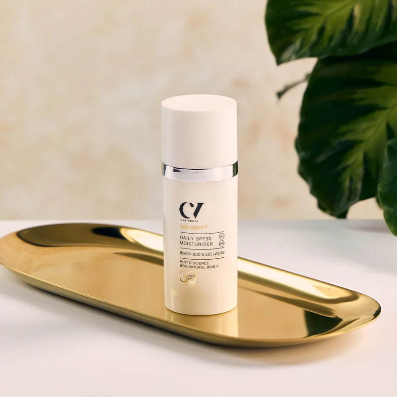 Grandininis pjūklas Age Defy+ Daily SPF30 Drėkinamasis Kremas, 30 ml , Žalias PEOPLE