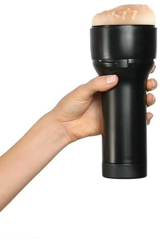 Kiiroo Pajuskite Kayley Gunner PBC