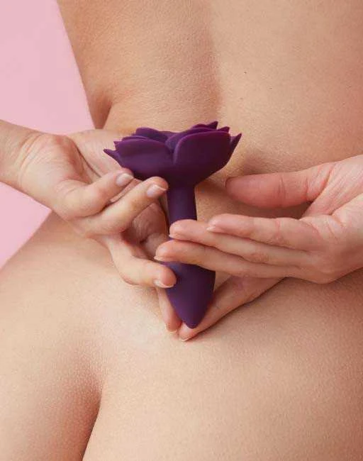 Love To Love Smooth analinis kamštis, rožė, įvairūs dydžiai S-L