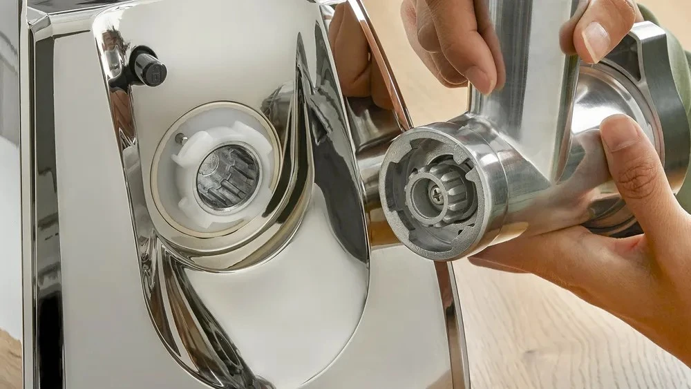 Mėsmalė Meat grinder Bosch MFW67440 (700 Juodas)