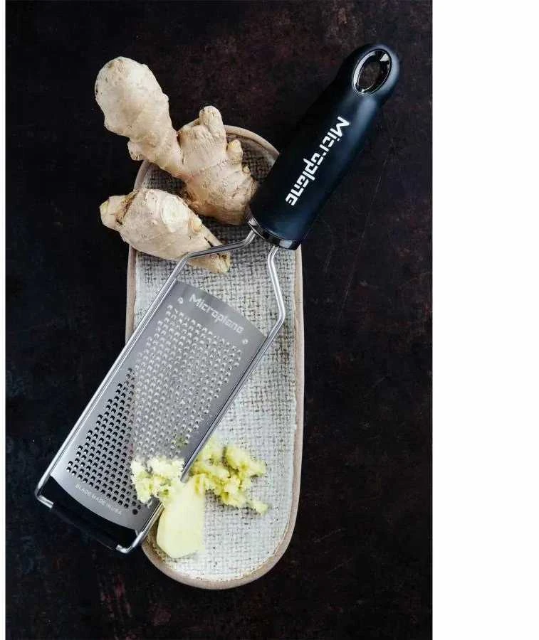 Tarka Microplane Gourmet Fin, juoda, MIC45004E