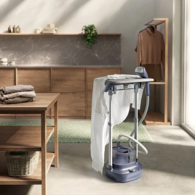 Rankinis drabužių garintuvas Electrolux Delicate 7000 (E7US1-4MN)