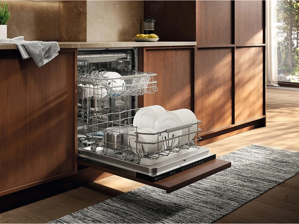 60 cm. pločio įmontuojama indaplovė Electrolux E82LA200T