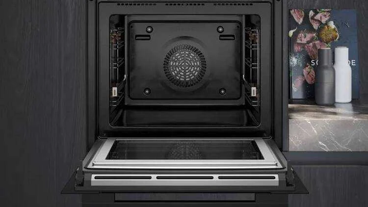 Įmontuojamoji orkaitė su garų funkcija Bosch HSG958DB1S