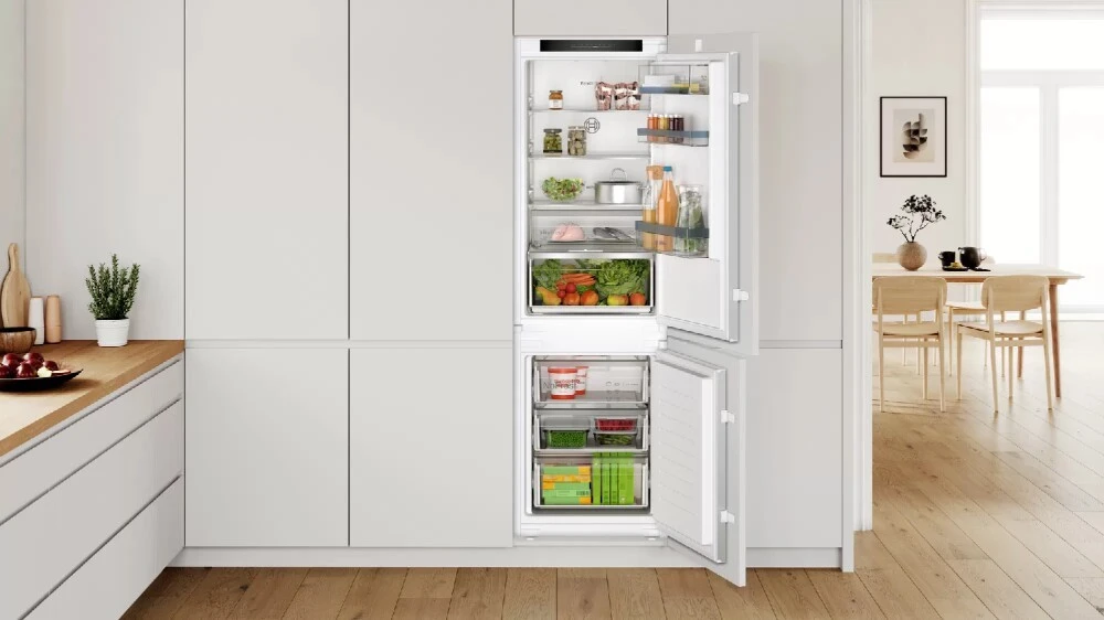 Įmontuojamasis šaldytuvas Bosch KIN86VSE0 Serija 4, 177.2 x 54.1 cm