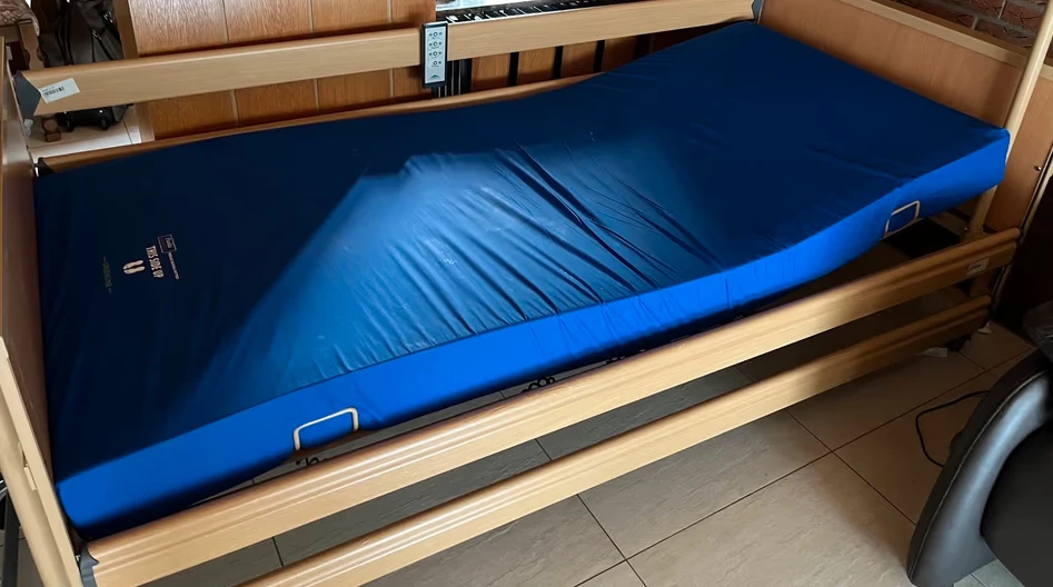 Funke Medical Poroloninis čiužinys Hyper-Foam 2 Greenline, aukštai pragulų rizikai, 90/200/15 cm/Vokietija iki 150kg