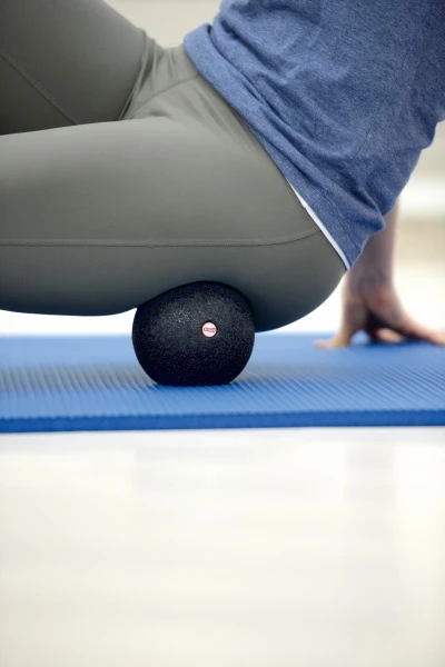 SISSEL® Myofascia kamuoliukas, 8 cm, juodos spalvos