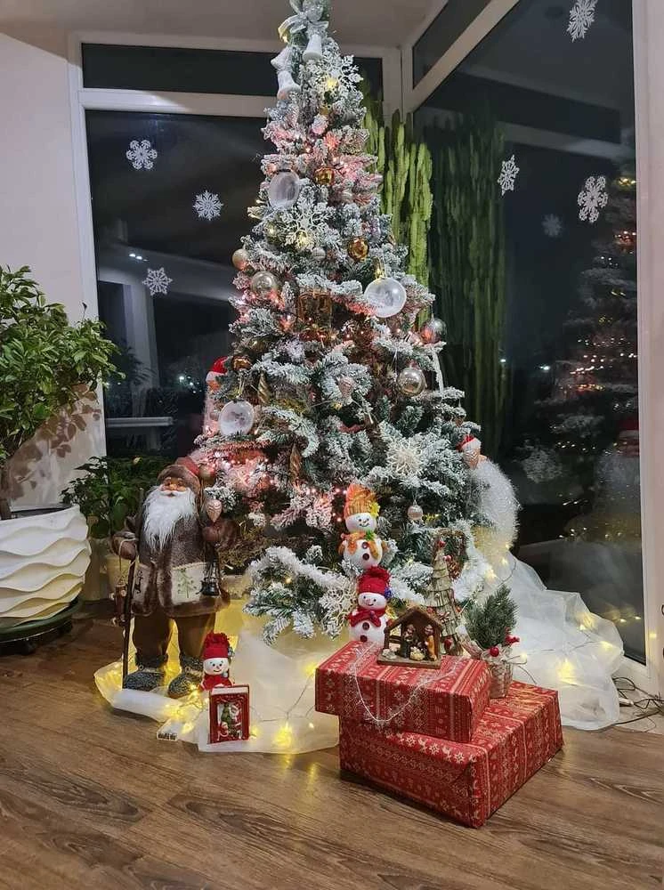 Dekoratyvinė Kalėdų eglutė
