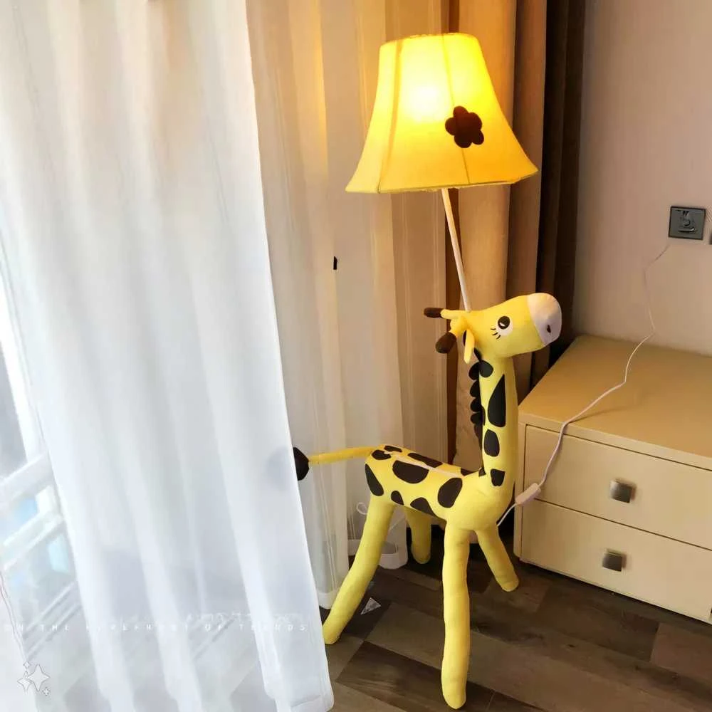 Žirafos šviestuvas 130cm