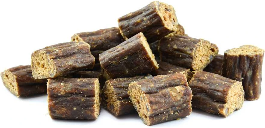 Gyvūnų Skanėstai - Maced Natūralūs Minkšti Jautienos Užkandžiai su Raudonėliu - 100g