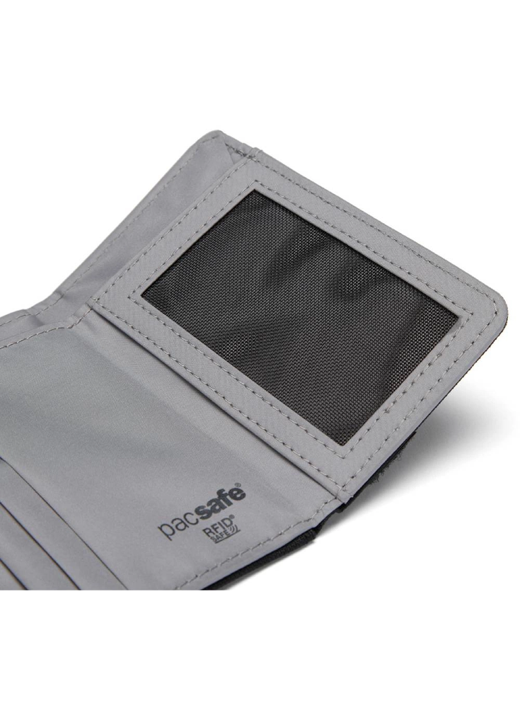 „Pacsafe“ RFID sulankstoma piniginė – juoda