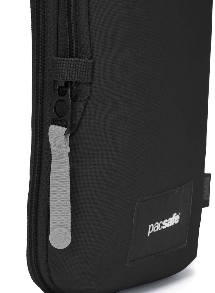 Rankinė per petį „Pacsafe GO“ – su apsauga nuo vagysčių, juoda