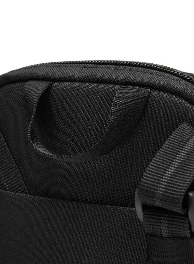 Pacsafe RFIDsafe Tech Crossbody juoda