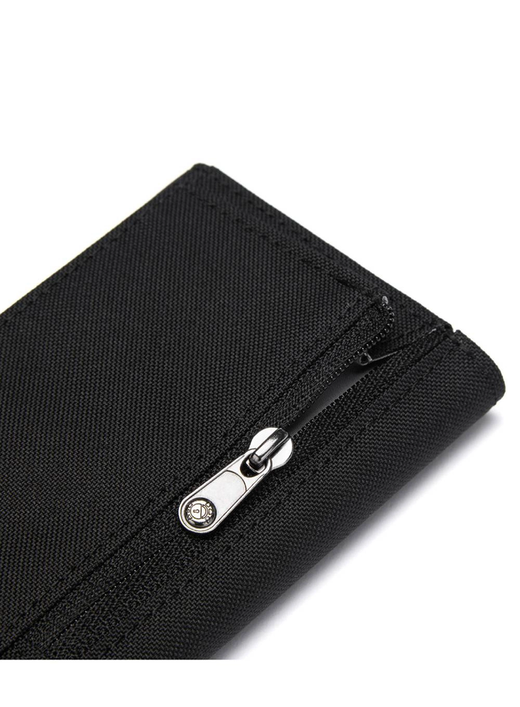 „Pacsafe“ RFID sulankstoma piniginė – juoda